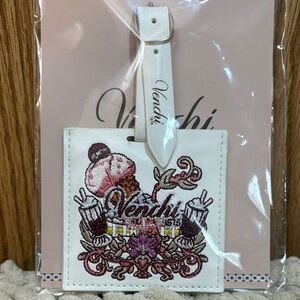 Venchi White Luggage Tag with Embroidered Design